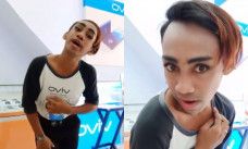 Dengan gaya meliuk - liuk sales counter hape ini mempromosikan smartphone terbaru