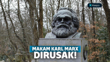 Monumen makam Karl Max