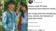 Anak SMA lama di kamar mandi