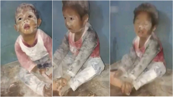 Bocah lagi mainan tepung