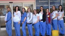 Perawat hamil bersamaan