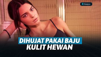 Dihujat pakai baju dari kulit hewan