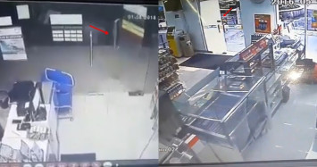 Ilustrasi pintu minimarket