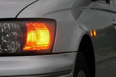 Tidak Nyalakan Lampu Sein Saat Belok, Wanita Ini Kena Tampar