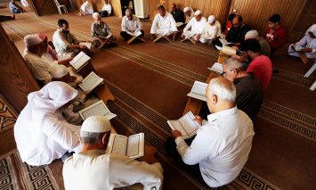 Salah Beri Anaknya Nama, Pria Ini Malah Temukan Jalan Masuk Islam