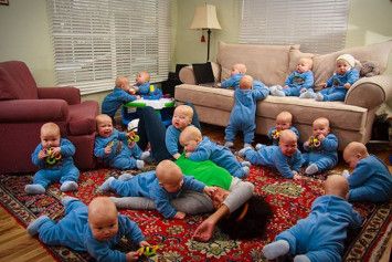 Heboh! Wanita Ini Lahirkan 17 Bayi Kembar dan Pecahkan Rekor