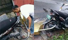 Motor pakai gembok raksasa