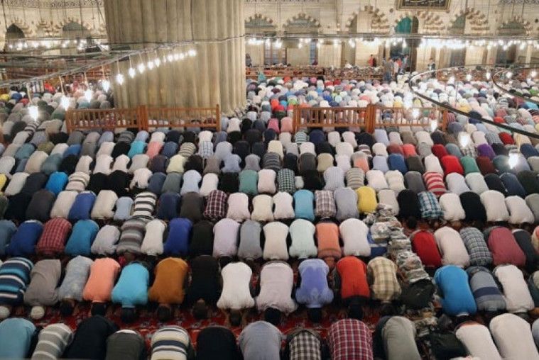 Ilustrasi salat