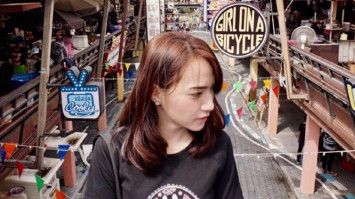 Guru cantik Nattaya Nat