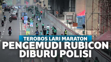 Pengemudi Rubicon Terobos Perlintasan Marathon