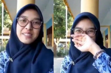 Menggombali wanita cantik