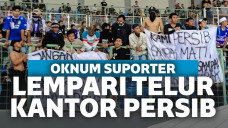 Kecewa Dibantai Arema, Kantor Persib Dilempari Telur dan Tomat oleh Suporter