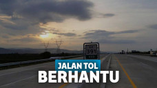 jalan tol angker