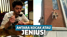 kelakukan absurd