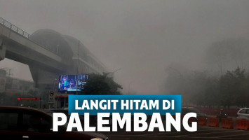Kabut asap tebal selimuti Palembang