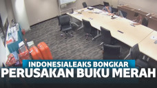 Heboh Rekaman CCTV Penyidik KPK Rusak Bukti Buku Merah