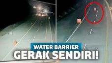 Water barrier bergerak sendiri