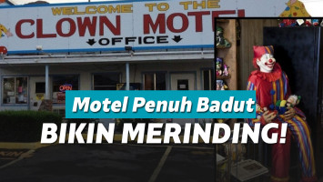 Motel boneka badut