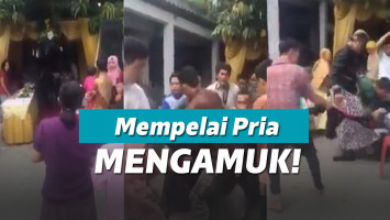 Potong Kue Pernikahan