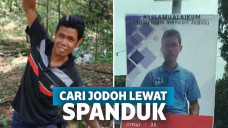 Cari jodoh lewat spanduk
