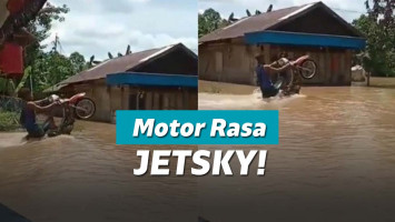 Banjir motor jadi jetski dadakan