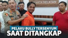 Pelaku saat ditangkap polisi