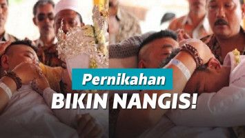 Ayah ke Perniahan Naik Ambulans