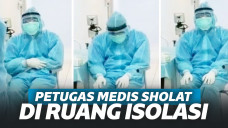 Viral Perawat di Mojokerto Shalat Dengan APD Lengkap di Ruang Isolasi Corona