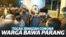 Acungkan Parang Tolak Jenazah Corona, Walkot Pasuruan Cium Kening Warga