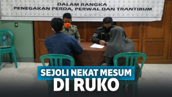 sejoli nekat mesum di ruko