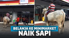 Viral Pria di Magetan Pergi ke Minimarket dengan Naik Sapi, Netizen: Raju Is That You?