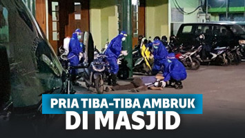 Pria yang jatuh tak sadarkan diri saat dievakuasi