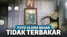 Gambar Ulama Abah Guru Tetap Utuh Saat Rumah Hangus Terbakar