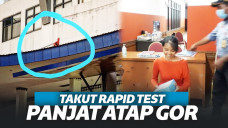Takut Rapid Test, Perempuan asal Bogor Nekat Panjat GOR Ciracas