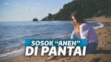 pemandangan aneh di pantai