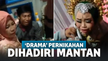 Momen mantan hadiri pernikahan