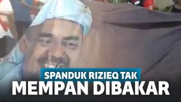 Poster Habib Rizieq disebut tak bisa dibakar