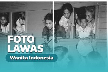 Foto lawas wanita Indonesia di kereta