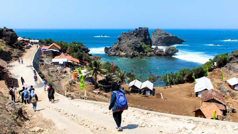 Milenials Harus Tau Yuk Kepoin 5 Wisata Pantai Jogja Yang