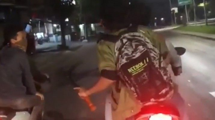 pelajar bawa celurit