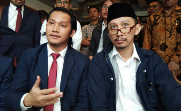 Abu Janda Gugat Facebook