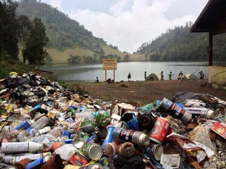 sampah di gunung