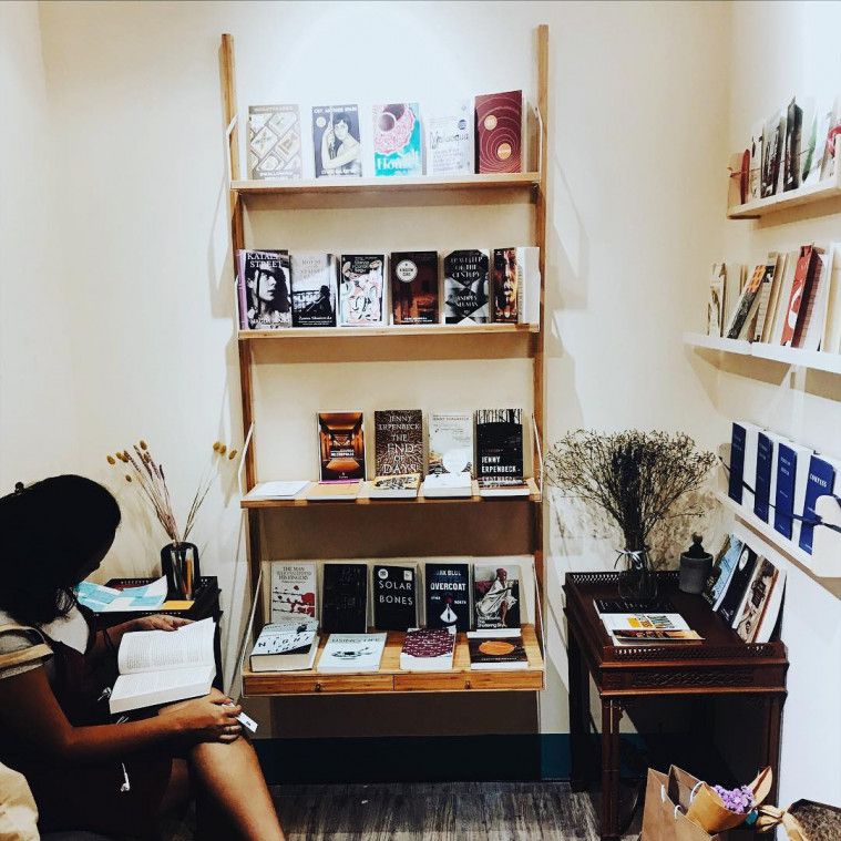 toko buku indie