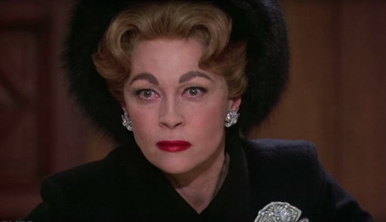 Mommie Dearest (1981)