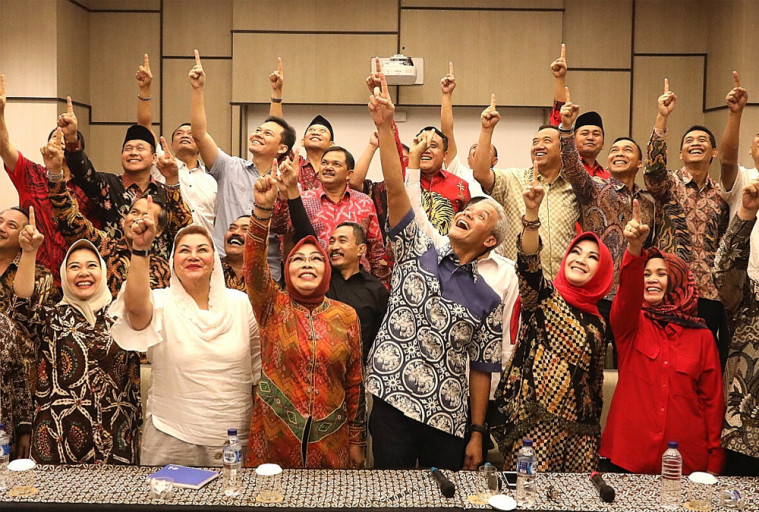 Bawaslu berikan sanksi Ganjar Pranowo dan 35 kepala daerah