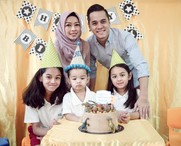 Menikah dengan manajer