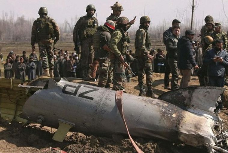 Pesawat India Hancur Konflik Kashmir