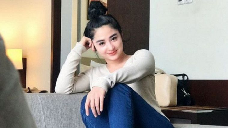 Dewi Persik