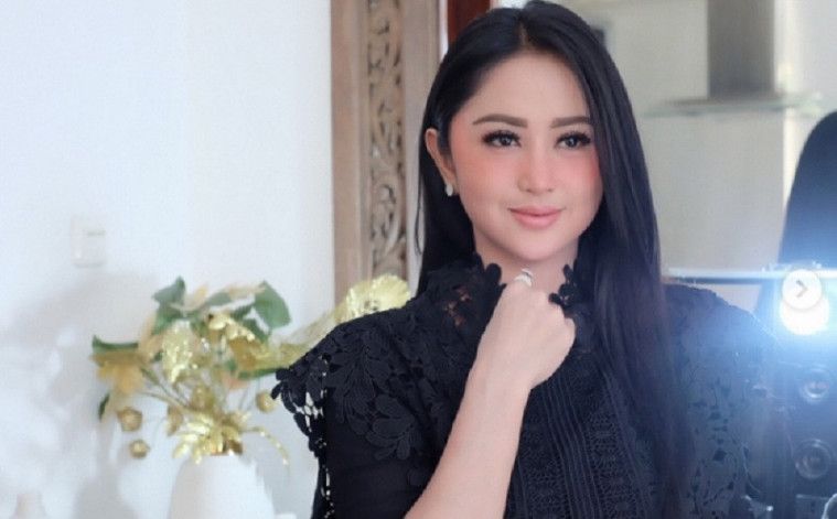 Dewi Persik