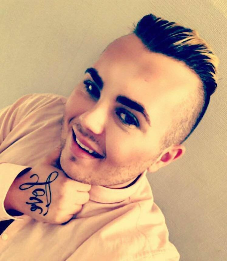 Mengalami krisis identitas?